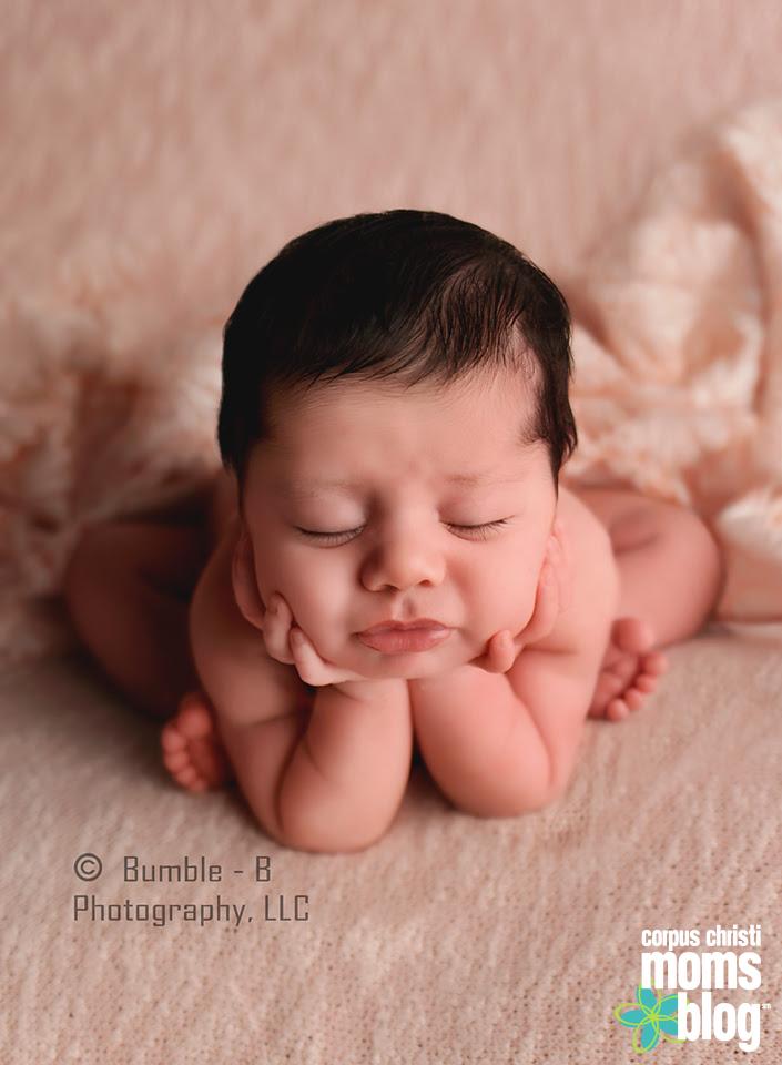 Froggy Newborn Photo Session Pose- Bumble-B Photography- Corpus Chrsiti Moms Blog