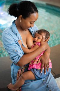 Breastfeeding mama : Beautiful Impressions : Taylor Rentz : Coastal Bend Moms