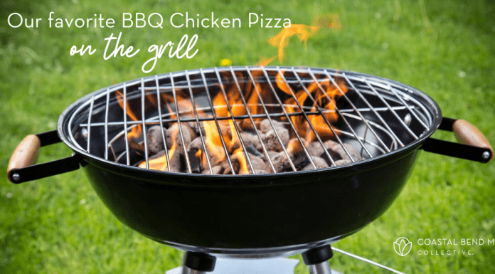 BBQ chicken pizza on the grill